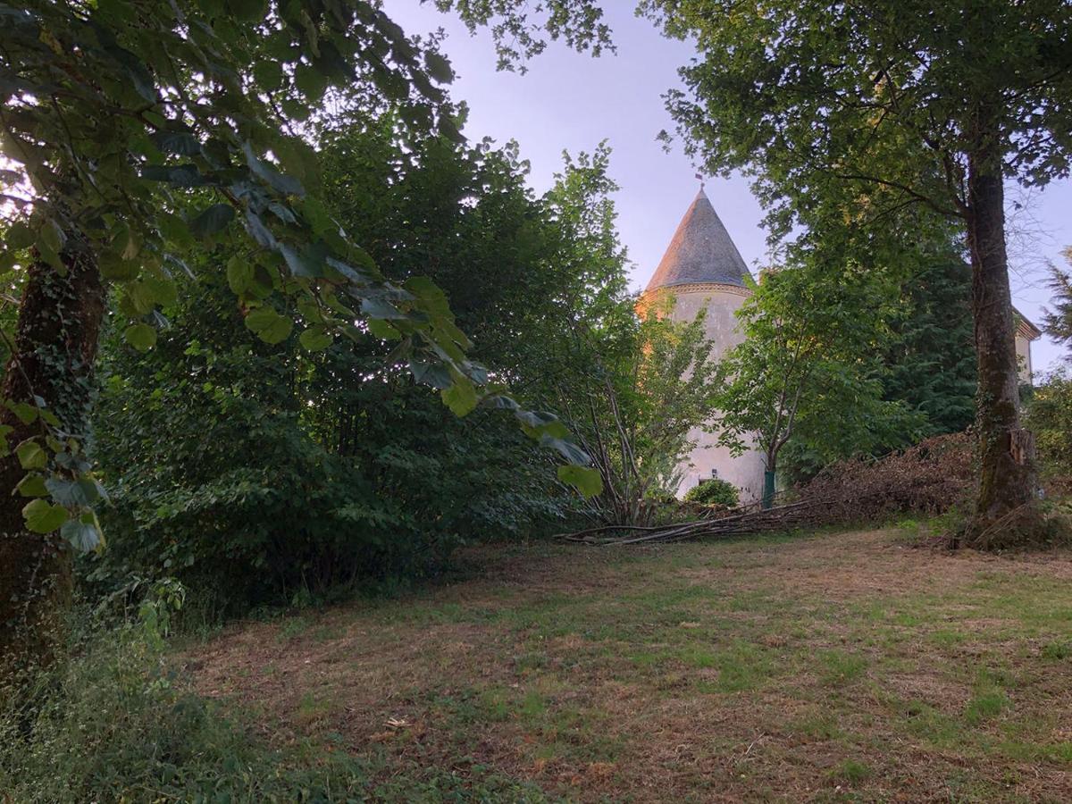 Chateau Gros Puy, Petit Chateau Chambre D'Hote Abjat-sur-Bandiat Ngoại thất bức ảnh